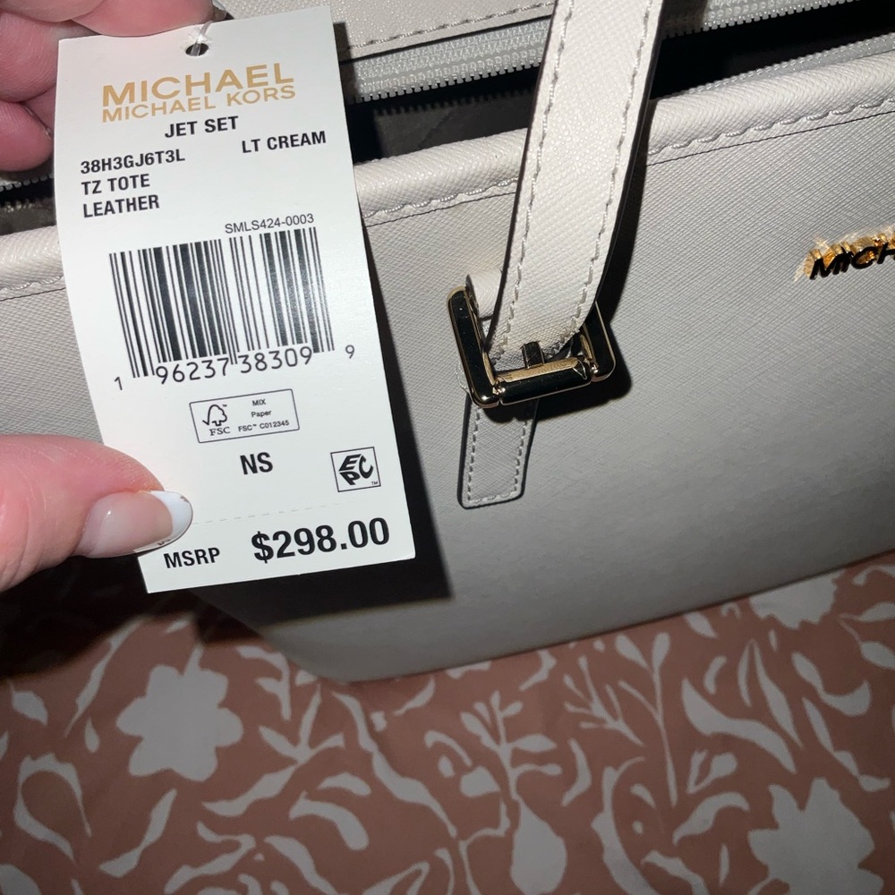 NEW- Michael Kors Cream Tote Bag with Gold Accents - Picture 2 of 5
